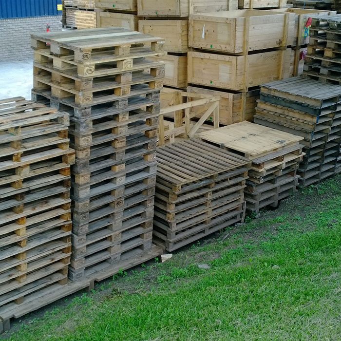 Pallets and boxes in stock